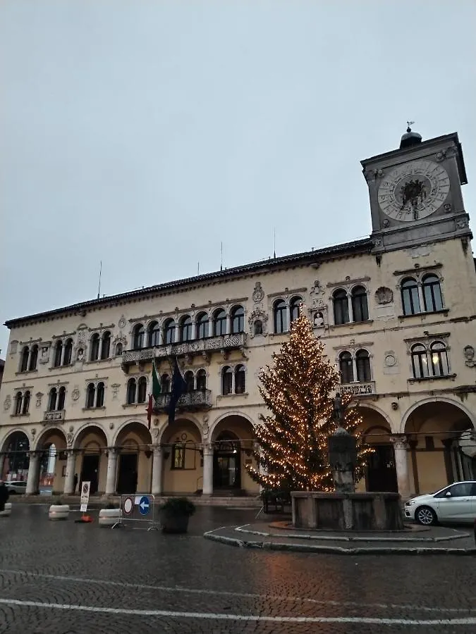 Il Vicolo_Carinissimo Appartamento In Centro Storico, Zona Giorno Mansardata Belluno 0*,  Italie